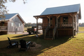 CenterHillLakeCreeksideCouplesTinyCabin 2